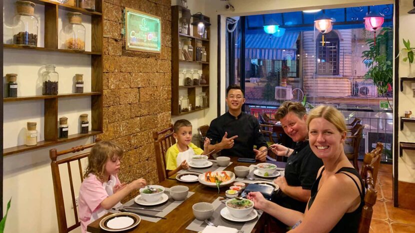 duong-dining-slide-2