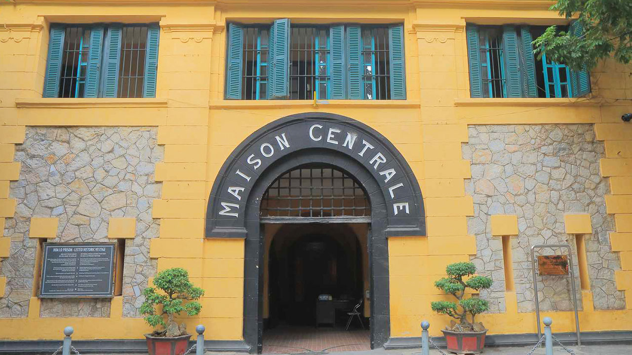 Hoa Lo Prison